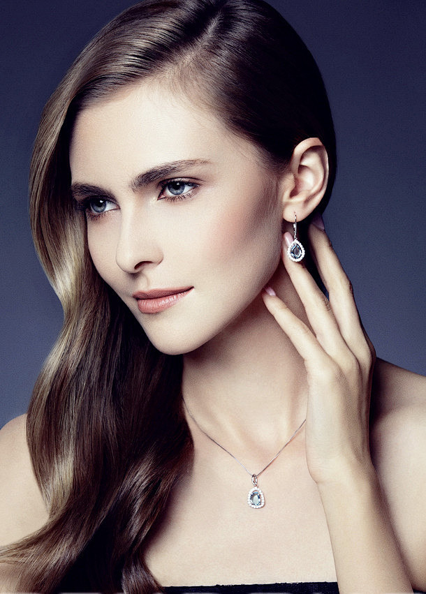 璀璨交織 珠寶飾品與模特的藝術(shù)共舞